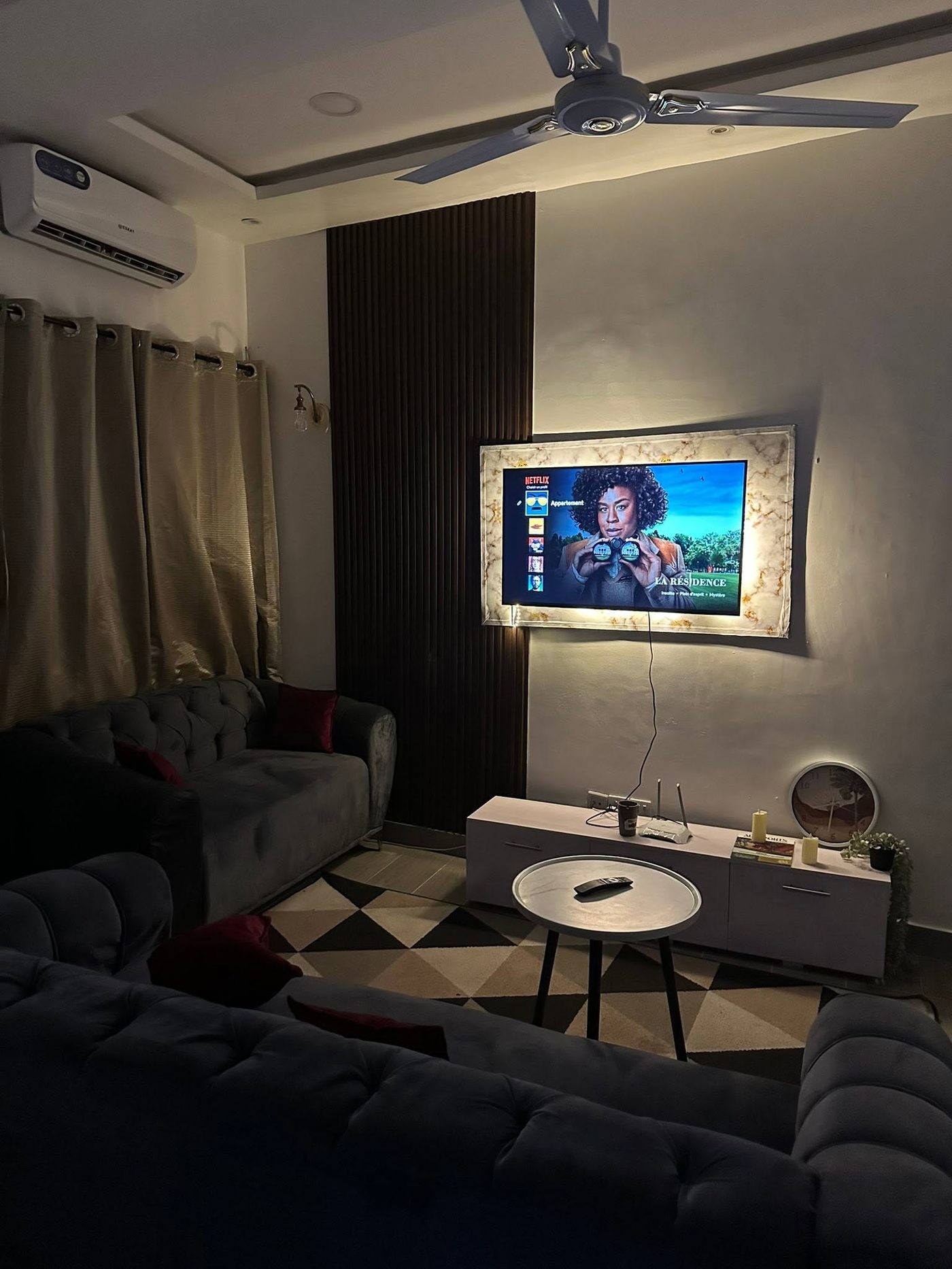 Salon d'un appartement meublé